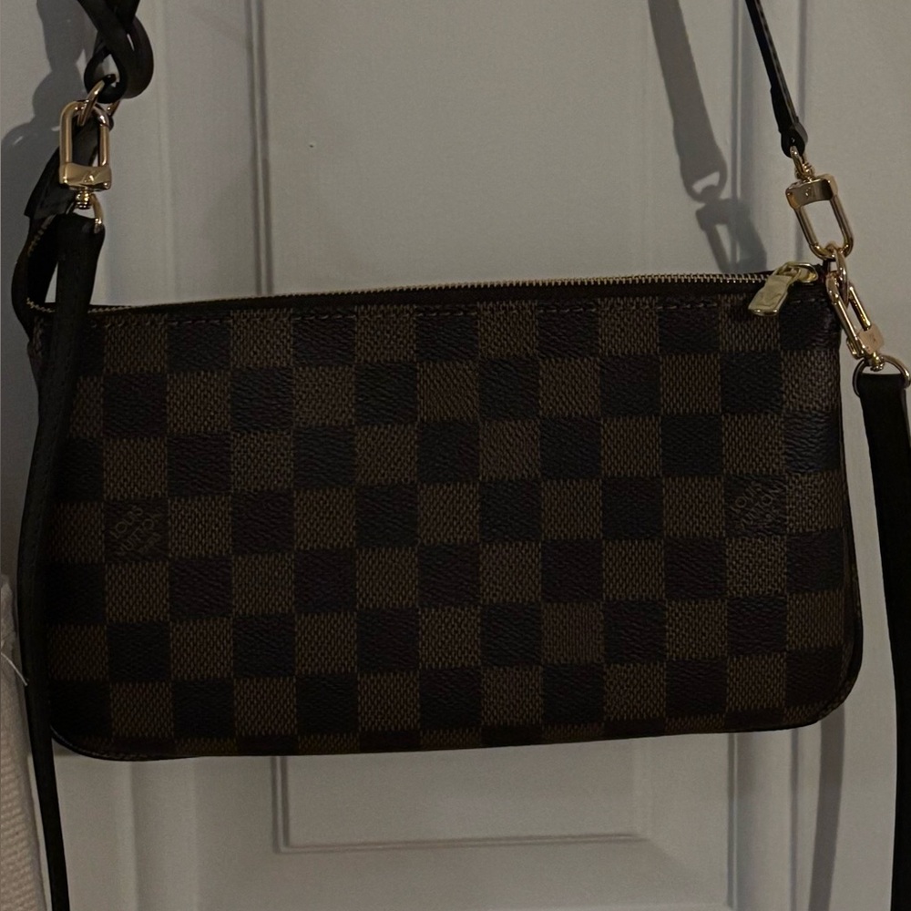 Brown check pochette